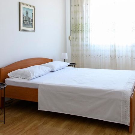 Green Door Apartment สปลิท ภายนอก รูปภาพ