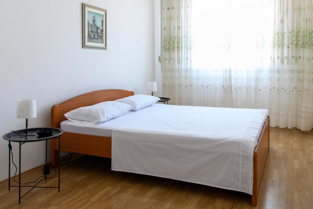 Green Door Apartment สปลิท ภายนอก รูปภาพ